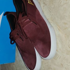 Used Sz.9 Lakai Riley 2s